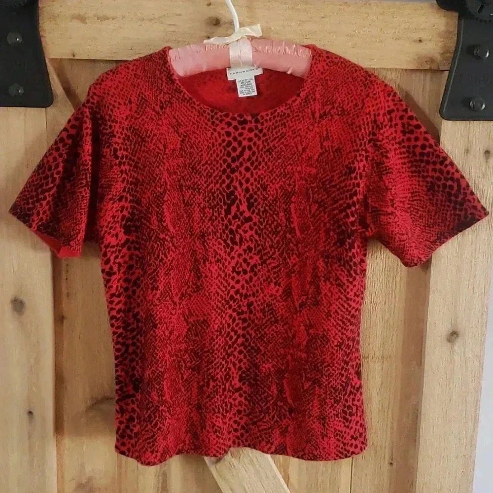 Vintage Yarnworks Animal Print Sweater Top Short Sleeve Womens Size Medium